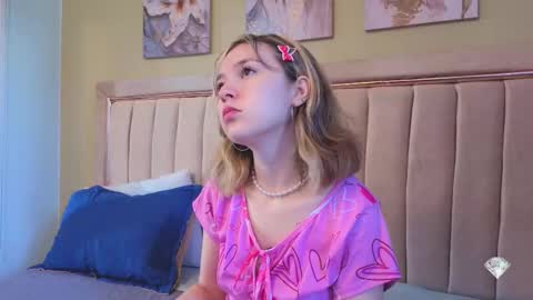 lucia_copper online show from 28, 10, 2025