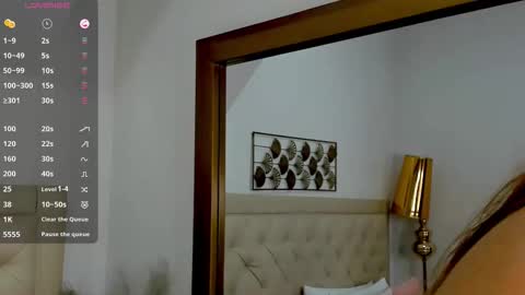 Snapshot of lucia_lorenz chatting on 2, 12, 2025 lucia_lorenz online show from 2, 12, 2025