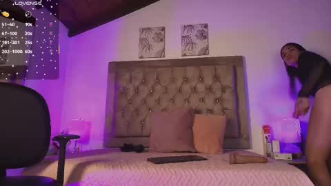 Snapshot of lucia_rosee chatting on 24, 11, 2025 Lucia online show from 24, 11, 2025