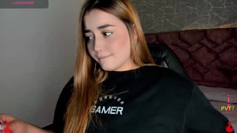 lucia star  online show from 7, 1, 2025