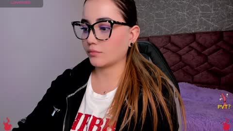 lucia star  online show from 29, 1, 2025