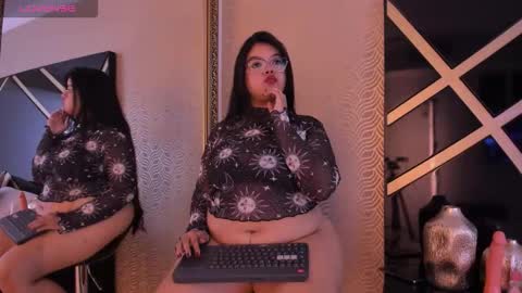 Snapshot of luciabelle_ chatting on 25, 2, 2026 LUCI online show from 25, 2, 2026