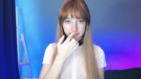 Snapshot of luciacam20 chatting on 17, 1, 2025 Lucy online show from 17, 1, 2025