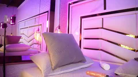 luciana_agudelo online show from 8, 4, 2026