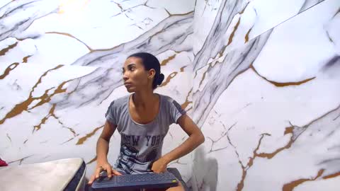 Luciana online show from 2, 6, 2026