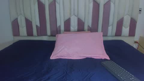 instagram luciana417  online show from 21, 2, 2025