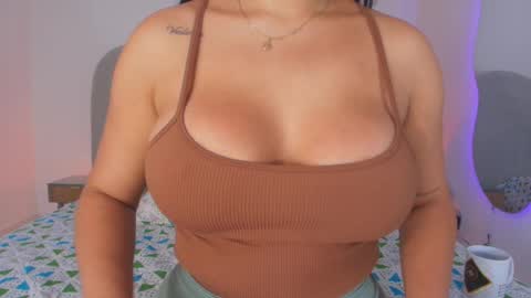 instagram luciana417  online show from 19, 12, 2025
