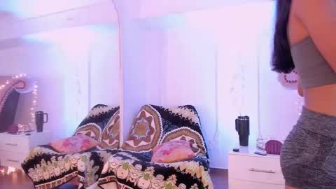 Luciana online show from 3, 12, 2025