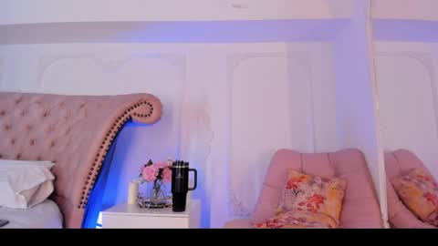 Snapshot of luciana_roa chatting on 16, 4, 2026 Luciana online show from 16, 4, 2026