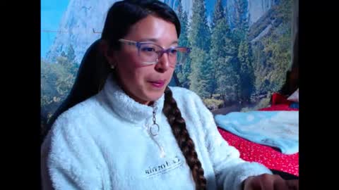 Snapshot of lucianahalen chatting on 29, 9, 2025 Lucy online show from 29, 9, 2025