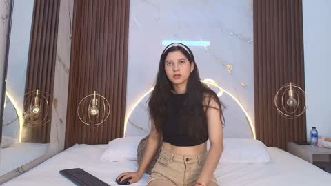 Snapshot of lucianasmith_ chatting on 29, 1, 2025 Luci online show from 29, 1, 2025