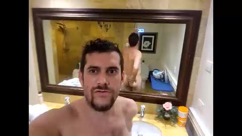 Snapshot of lucianopc chatting on 13, 10, 2025 lucianopc online show from 13, 10, 2025