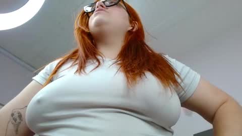 Snapshot of lucie_nicolls chatting on 27, 1, 2025 Lucie   online show from 27, 1, 2025