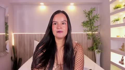 lucie online show from 13, 4, 2026