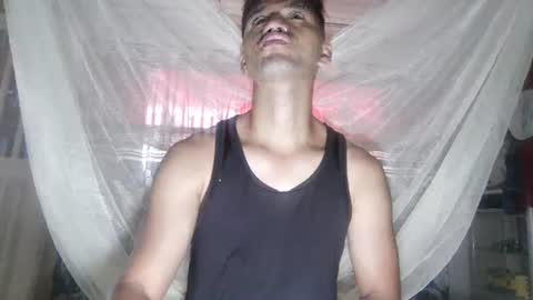 Snapshot of lucifferr_ chatting on 12, 7, 2026 leonel online show from 12, 7, 2026