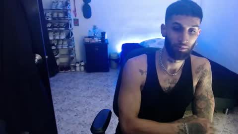 Snapshot of luciifer_hills chatting on 1, 1, 2025 luciifer_hills online show from 1, 1, 2025