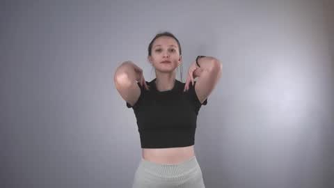 Snapshot of lucilacapinpin chatting on 16, 12, 2025 Mira online show from 16, 12, 2025