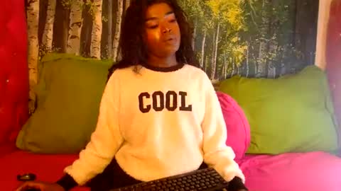 Lucile Carrie online show from 21, 7, 2026