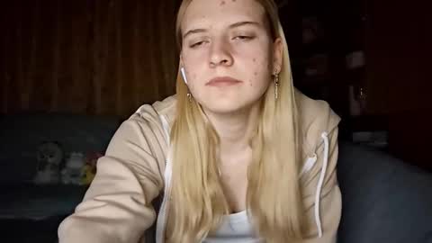 Monika online show from 28, 9, 2025