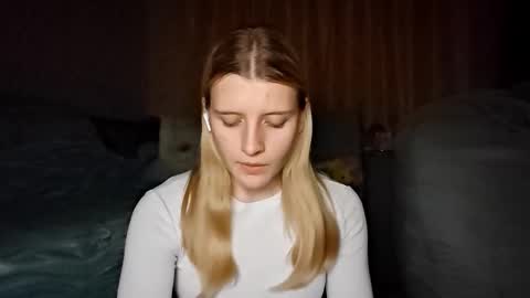 Monika online show from 13, 10, 2025