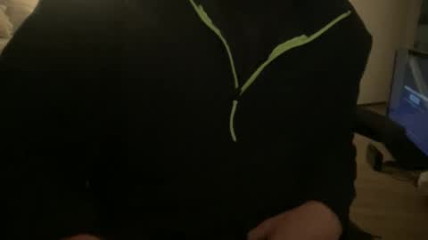 Snapshot of luckboy698 chatting on 2, 12, 2024 luckboy698 online show from 2, 12, 2024