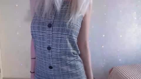 Snapshot of luckcristal chatting on 11, 3, 2026 Arina online show from 11, 3, 2026