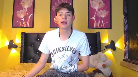 Snapshot of luckk_ chatting on 14, 4, 2026 luckk_ online show from 14, 4, 2026