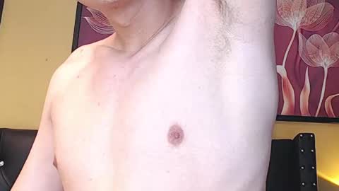 Snapshot of luckk_ chatting on 22, 4, 2026 luckk_ online show from 22, 4, 2026