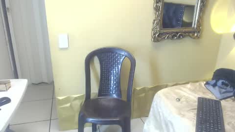 Snapshot of luckk_ chatting on 23, 4, 2026 luckk_ online show from 23, 4, 2026