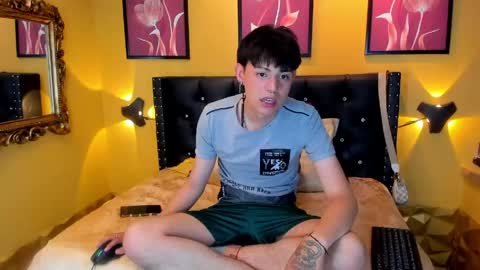 Snapshot of luckk_ chatting on 20, 5, 2026 luckk_ online show from 20, 5, 2026