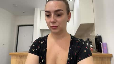 Snapshot of lucky_foryou_baby chatting on 12, 10, 2025 lucky_foryou_baby online show from 12, 10, 2025