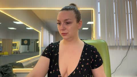 lucky_foryou_baby online show from 29, 3, 2026