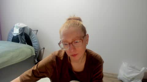 Snapshot of lucky_licky20 chatting on 8, 12, 2024 lucky_licky20 online show from 8, 12, 2024