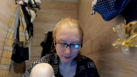 Snapshot of lucky_licky20 chatting on 1, 1, 2025 lucky_licky20 online show from 1, 1, 2025