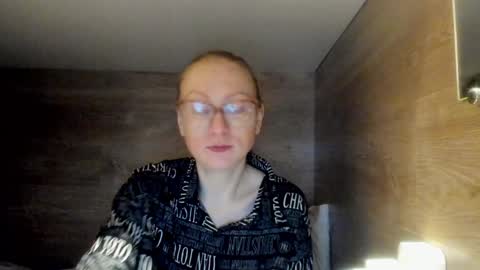Snapshot of lucky_licky20 chatting on 18, 1, 2025 lucky_licky20 online show from 18, 1, 2025