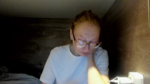 Snapshot of lucky_licky20 chatting on 1, 2, 2025 lucky_licky20 online show from 1, 2, 2025