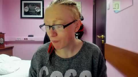 Snapshot of lucky_licky20 chatting on 24, 2, 2025 lucky_licky20 online show from 24, 2, 2025