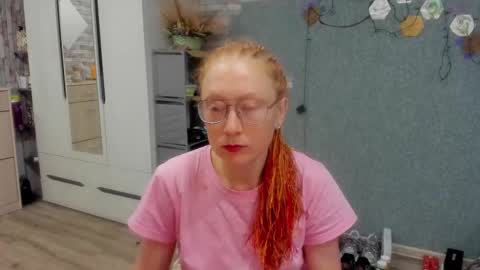 Snapshot of lucky_licky20 chatting on 16, 12, 2025 lucky_licky20 online show from 16, 12, 2025