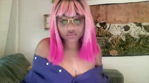 Snapshot of luckylaci777 chatting on 9, 10, 2025 luckylaci777 online show from 9, 10, 2025