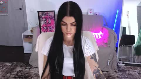 Monika online show from 14, 11, 2025