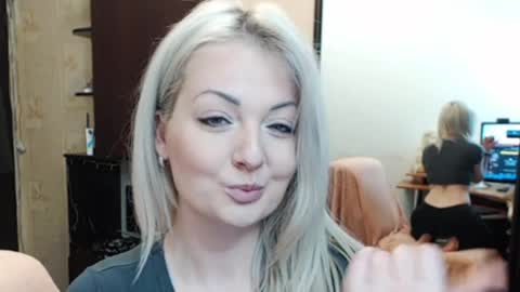 Snapshot of luckyshotgirl chatting on 16, 5, 2026 LuckyShot online show from 16, 5, 2026