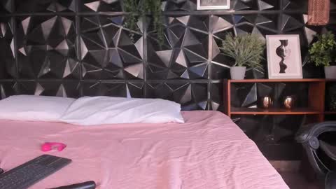 Lucy online show from 21, 3, 2026