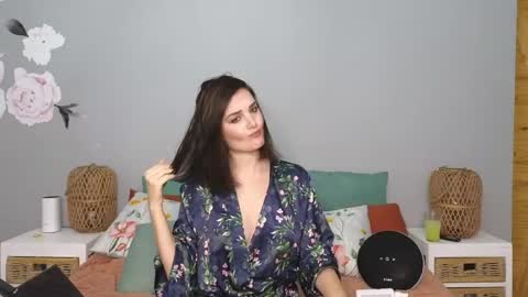 Lucy online show from 4, 6, 2026