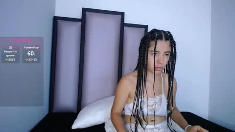 Snapshot of lucy__23 chatting on 25, 9, 2025 online show from 25, 9, 2025