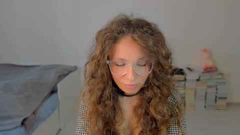 Snapshot of lucy__ray chatting on 3, 10, 2025 lucy__ray online show from 3, 10, 2025