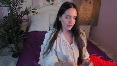 Snapshot of lucy_boobsy chatting on 21, 12, 2024 Laura online show from 21, 12, 2024