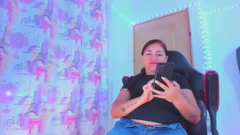 lucy online show from 17, 5, 2026