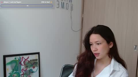 Snapshot of lucy_collins_g chatting on 17, 12, 2025 Lucy online show from 17, 12, 2025