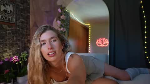 Lucy. online show from 22, 5, 2026