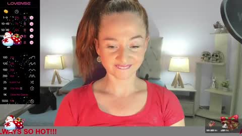 Snapshot of lucy_hot77 chatting on 20, 12, 2024 Lucia online show from 20, 12, 2024